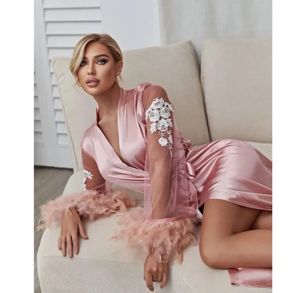 Fuzzy Cuff Sleeve Belted Lace Robe 💎 - Picture 3 of 6